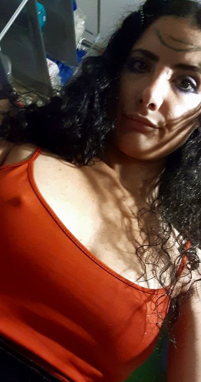 Amber Thomas - Escort Girl from Davenport Iowa