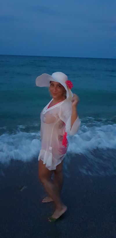 Mercedes Alfaro - Escort Girl from Olathe Kansas