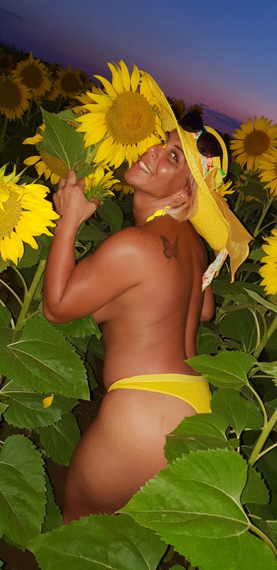 Pamela Carrasco - Escort Girl from Carmel Indiana