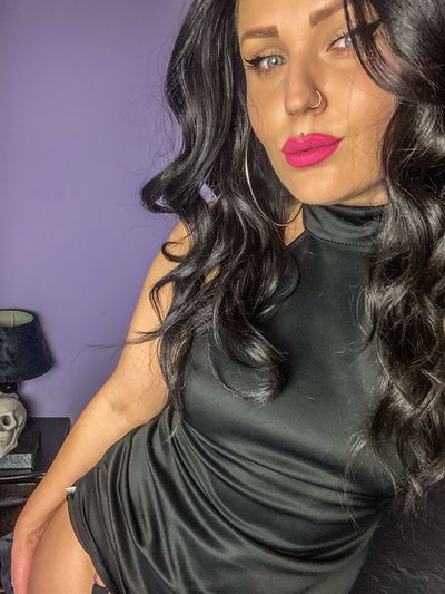 Ashley Adrian - Escort Girl from Hartford Connecticut