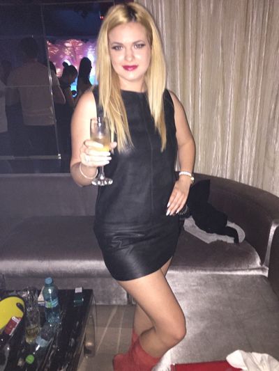 Amy Maik - Escort Girl from Surprise Arizona