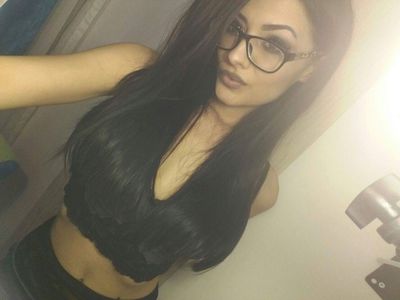 Devy Rider - Escort Girl from Laredo Texas