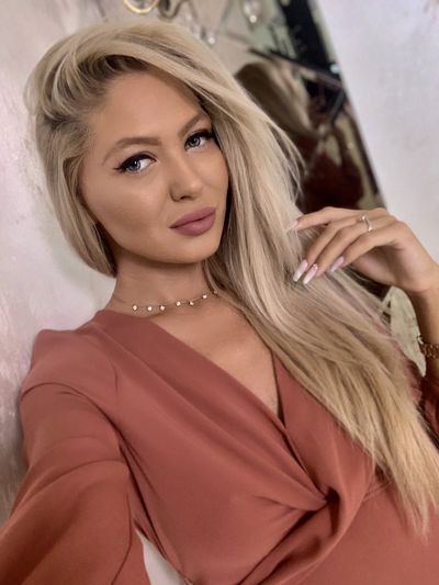 Lucille Dyer - Escort Girl from Raleigh North Carolina