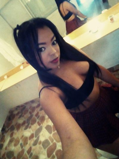 Nahomy Will - Escort Girl from West Covina California