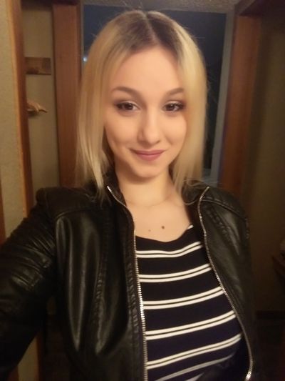 Christine Maples - Escort Girl from Midland Texas