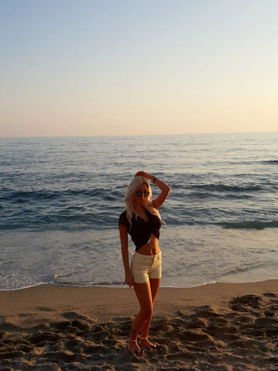 Leona Mynatt - Escort Girl from Orange California