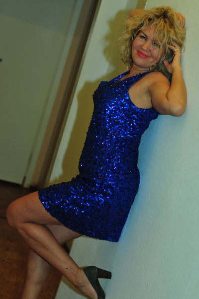 Joni Lindsay - Escort Girl from Norwalk California