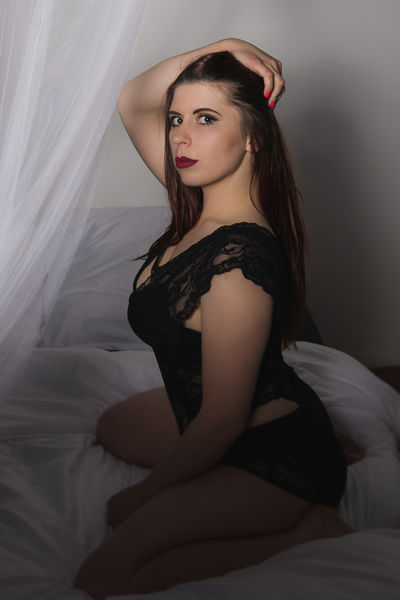 AMY Sun - Escort Girl from League City Texas