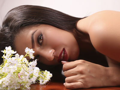 Aileen Janel - Escort Girl from Topeka Kansas