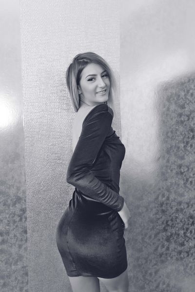 Alecya Mar - Escort Girl from Victorville California