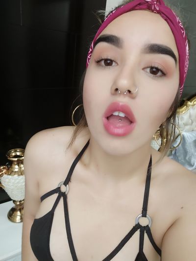 Ammy Young - Escort Girl from Moreno Valley California