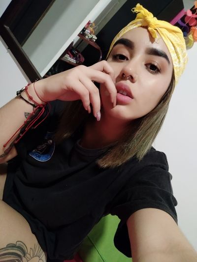 Ammy Young - Escort Girl from Moreno Valley California