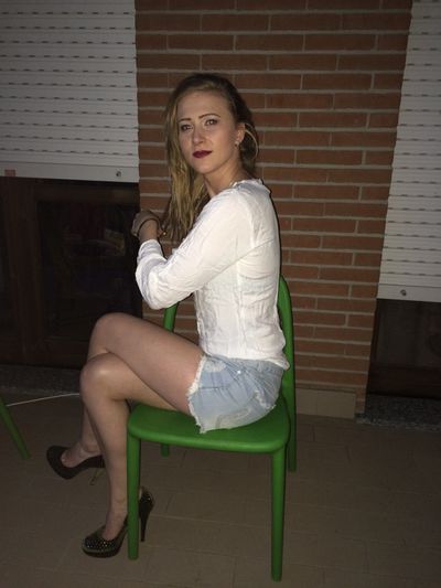 Angela Pysy - Escort Girl from Louisville Kentucky