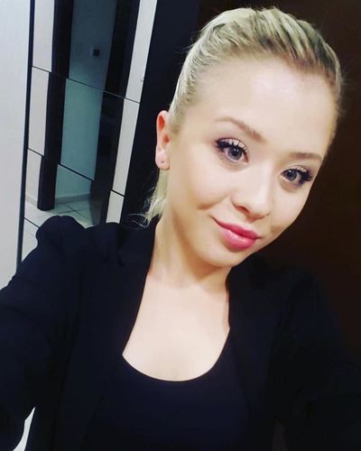 Anna Riy - Escort Girl from Pomona California