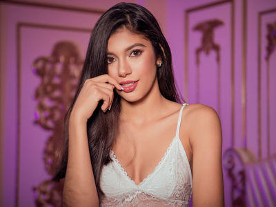 Bella Hudson - Escort Girl from League City Texas