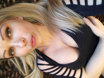 Blondie From Czech - Escort Girl from Victorville California