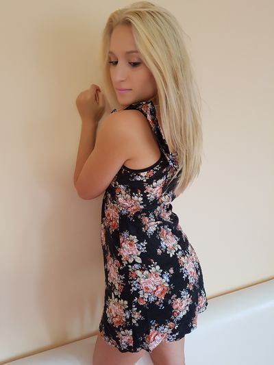 Dajla - Escort Girl from Santa Ana California