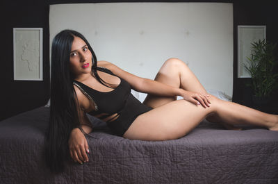 Diana Rua - Escort Girl from Salinas California