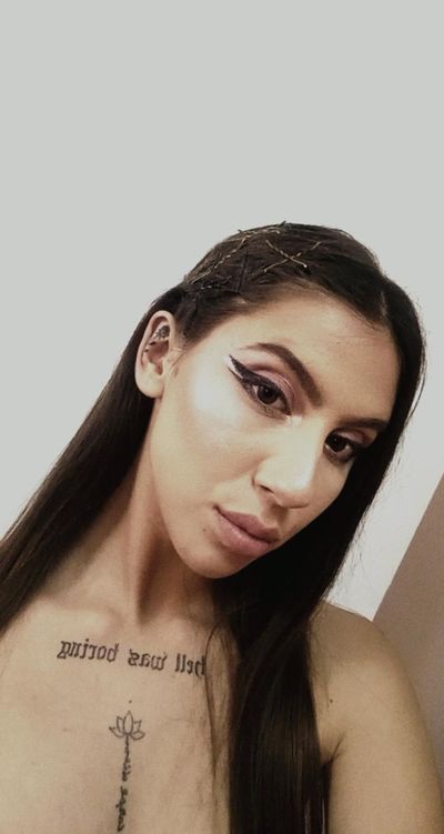 Eveline Ryan - Escort Girl from Murrieta California