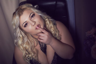 Kailyn Divine - Escort Girl from Norwalk California