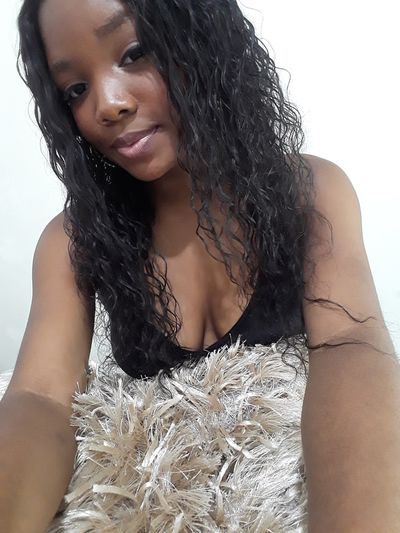 Mia Davids - Escort Girl from Pomona California