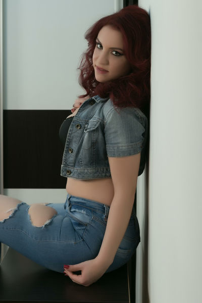 Sharon Flame - Escort Girl from Bellevue Washington
