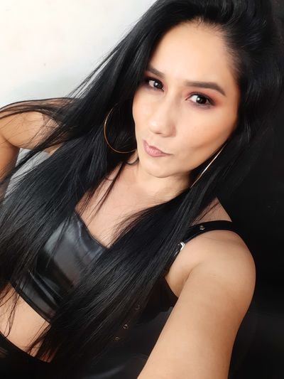 Violeta Grey - Escort Girl from Winston-Salem North Carolina